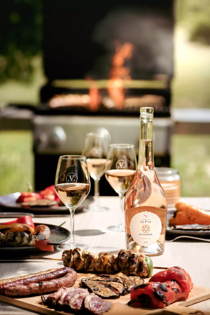 Vin pour barbecue , igp sable de camargue gris, accords mets et vins rosé